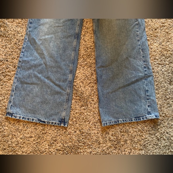 NEW H&M high rise baggy jean! - Picture 6 of 11